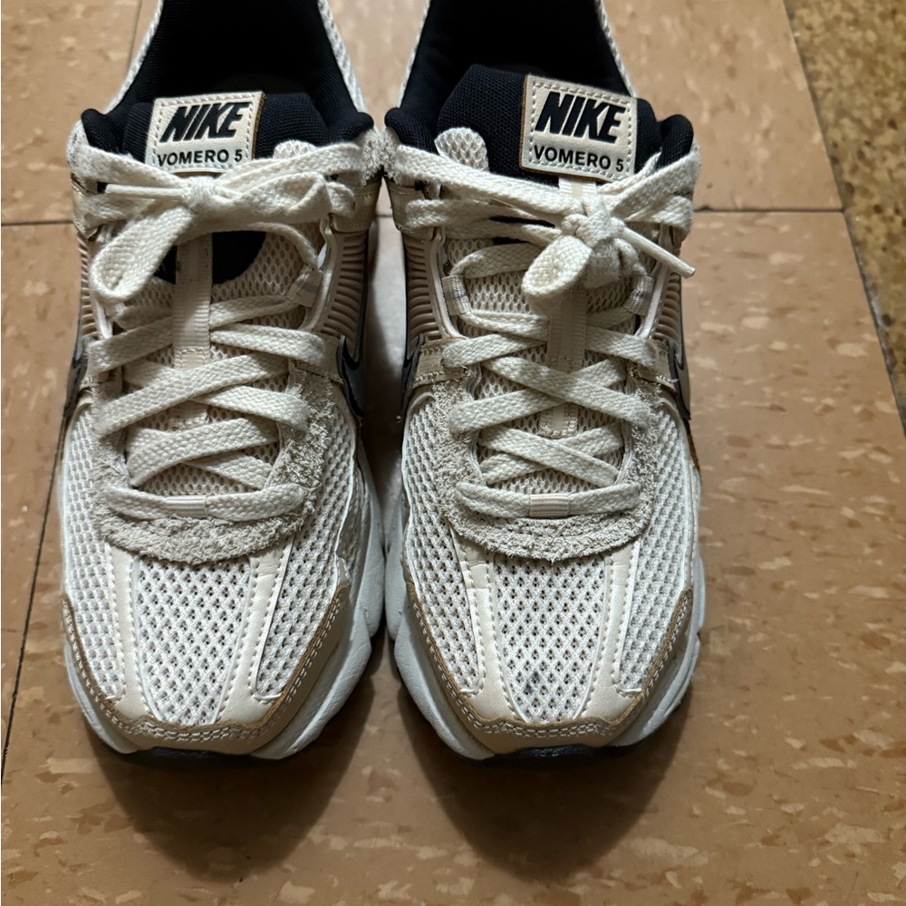 Sold Nike Vomero 5 Cream Sneakers